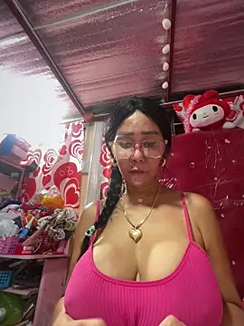 Snapshot of sweetieme chatting on May 25, 9:59 am sweetieme online show from May 25, 9:59 am