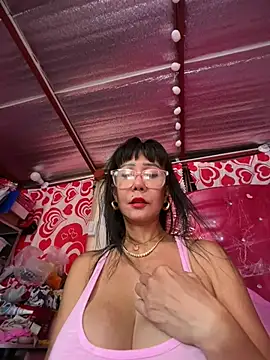 Snapshot of sweetieme chatting on July 20, 3:32 am sweetieme online show from July 20, 3:32 am
