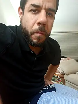 loozamangos online show from March 31, 6:36 am