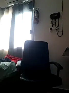 juliopantoja online show from February 11, 4:56 pm