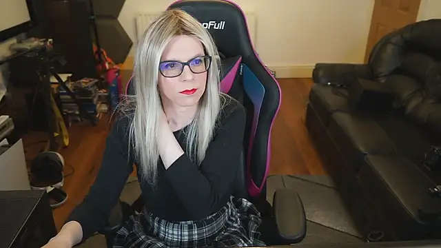 Snapshot of KelseyCobalt chatting on January 2, 10:55 pm KelseyCobalt online show from January 2, 10:55 pm