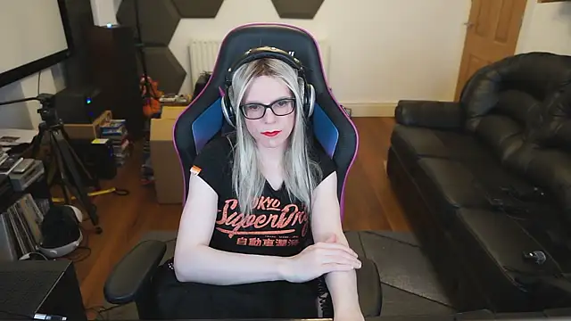 Snapshot of KelseyCobalt chatting on January 31, 10:21 pm KelseyCobalt online show from January 31, 10:21 pm