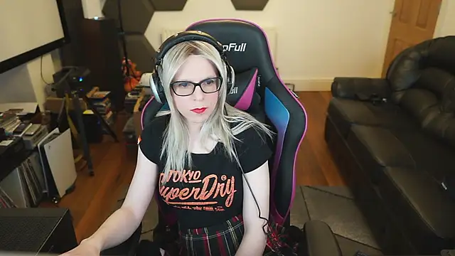 Snapshot of KelseyCobalt chatting on February 19, 9:25 pm KelseyCobalt online show from February 19, 9:25 pm