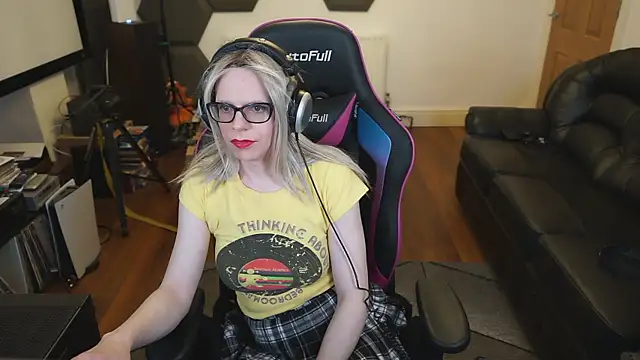 Snapshot of KelseyCobalt chatting on February 24, 9:52 pm KelseyCobalt online show from February 24, 9:52 pm