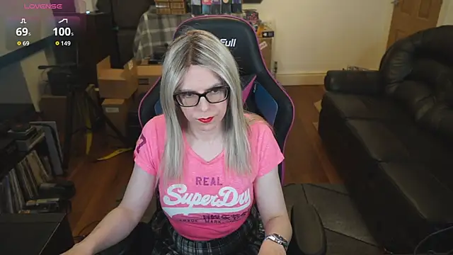 Snapshot of KelseyCobalt chatting on November 27, 8:22 pm KelseyCobalt online show from November 27, 8:22 pm