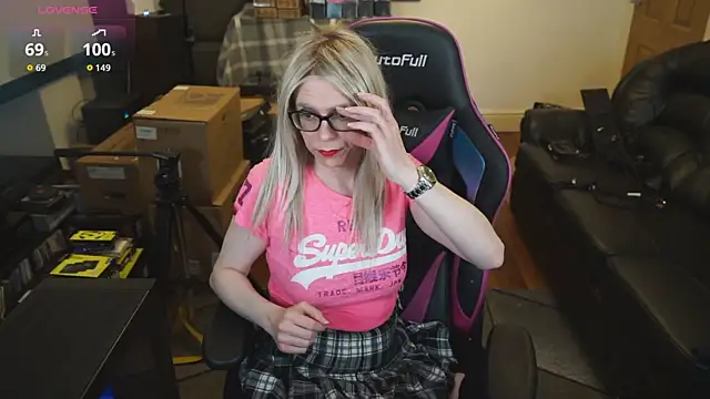 Snapshot of KelseyCobalt chatting on December 3, 11:58 pm KelseyCobalt online show from December 3, 11:58 pm