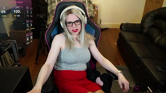 Snapshot of KelseyCobalt chatting on January 16, 10:03 pm KelseyCobalt online show from January 16, 10:03 pm