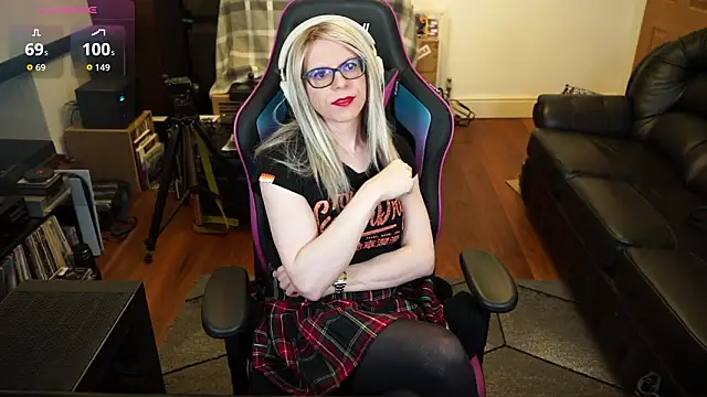 Snapshot of KelseyCobalt chatting on January 31, 8:40 pm KelseyCobalt online show from January 31, 8:40 pm