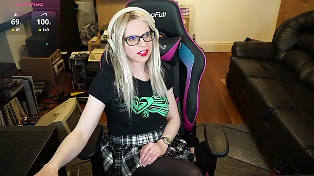 Snapshot of KelseyCobalt chatting on February 8, 9:07 pm KelseyCobalt online show from February 8, 9:07 pm