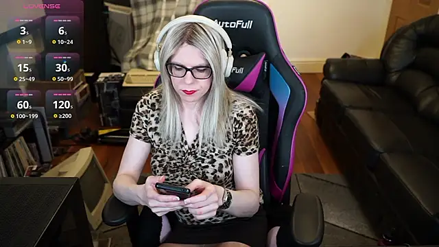 Snapshot of KelseyCobalt chatting on February 9, 9:41 pm KelseyCobalt online show from February 9, 9:41 pm