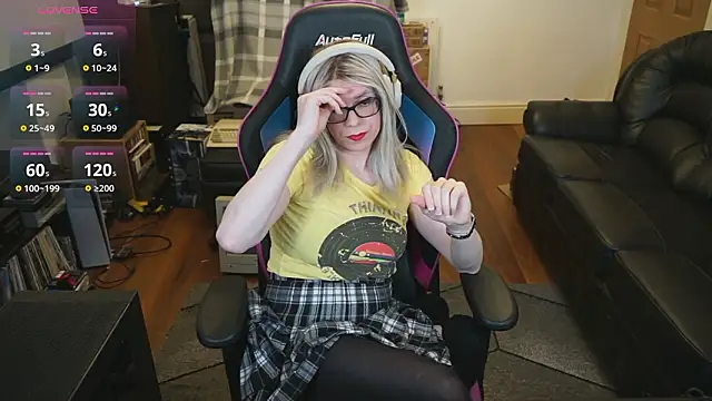 Snapshot of KelseyCobalt chatting on February 15, 9:44 pm KelseyCobalt online show from February 15, 9:44 pm