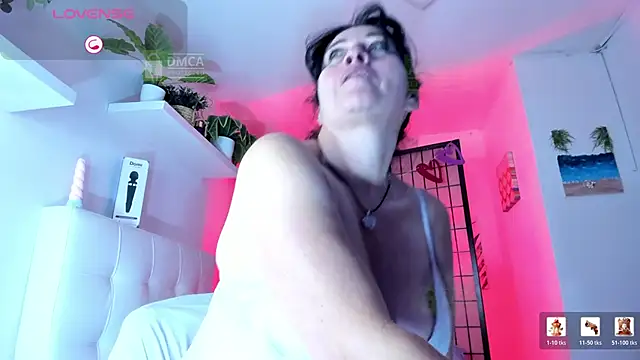 LADY HELLEN online show from February 16, 6:48 pm