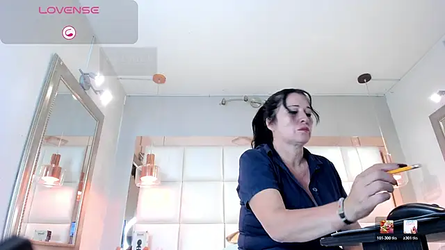 Snapshot of LADY_HELLEN chatting on June 12, 7:02 pm LADY HELLEN online show from June 12, 7:02 pm