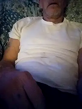 Snapshot of Biknight chatting on November 7, 6:35 am Biknight online show from November 7, 6:35 am