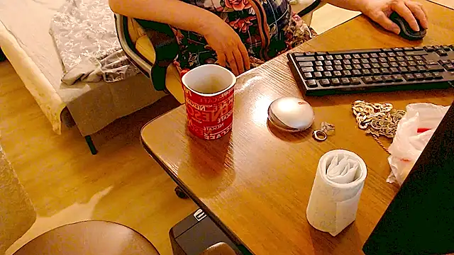 MomJaneSex online show from February 25, 9:57 pm