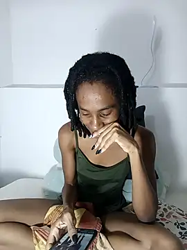 Snapshot of africa_deluxe chatting on November 5, 3:01 pm africa deluxe online show from November 5, 3:01 pm