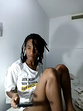 Snapshot of africa_deluxe chatting on November 28, 12:41 pm africa deluxe online show from November 28, 12:41 pm