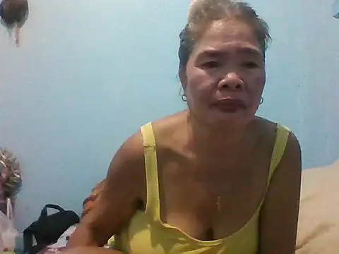 Snapshot of sexylizzy4u chatting on June 18, 3:05 pm sexylizzy4u online show from June 18, 3:05 pm