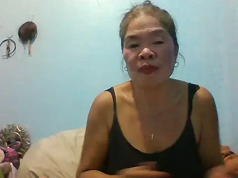 Snapshot of sexylizzy4u chatting on June 19, 1:37 pm sexylizzy4u online show from June 19, 1:37 pm