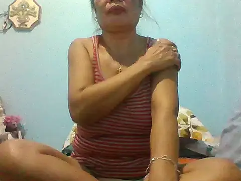 Snapshot of sexylizzy4u chatting on July 9, 4:11 pm sexylizzy4u online show from July 9, 4:11 pm