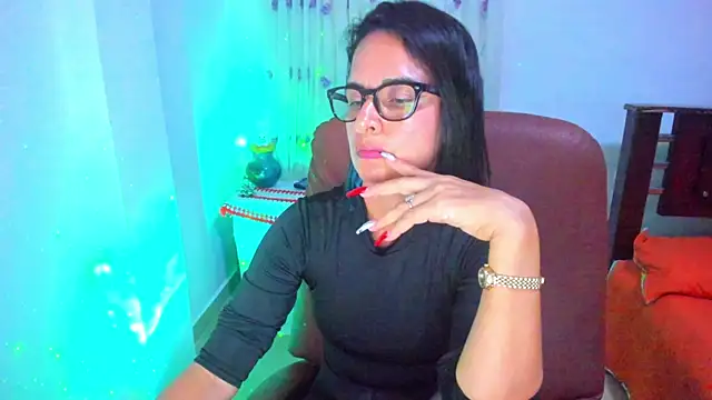 BrianaGarner online show from November 23, 4:12 am