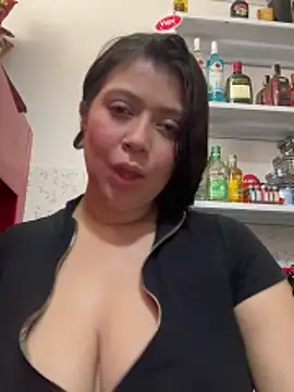 emilyjohanson online show from January 6, 5:16 pm