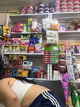 emilyjohanson online show from June 28, 3:07 pm