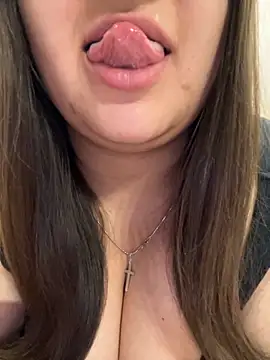 Snapshot of Jane_BBW chatting on November 13, 3:05 am Jane BBW online show from November 13, 3:05 am