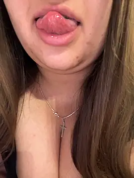 Snapshot of Jane_BBW chatting on November 18, 3:23 am Jane BBW online show from November 18, 3:23 am