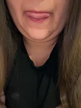 Snapshot of Jane_BBW chatting on November 19, 3:01 pm Jane BBW online show from November 19, 3:01 pm