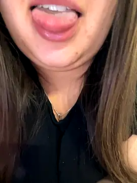 Snapshot of Jane_BBW chatting on November 20, 5:29 am Jane BBW online show from November 20, 5:29 am