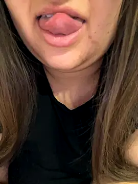 Snapshot of Jane_BBW chatting on November 23, 7:19 am Jane BBW online show from November 23, 7:19 am