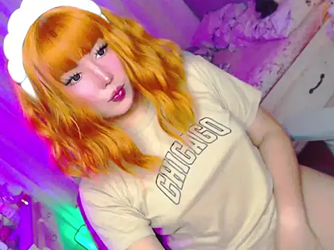 Snapshot of HOTnWILDalice chatting on June 4, 2:06 am HOTnWILDalice online show from June 4, 2:06 am