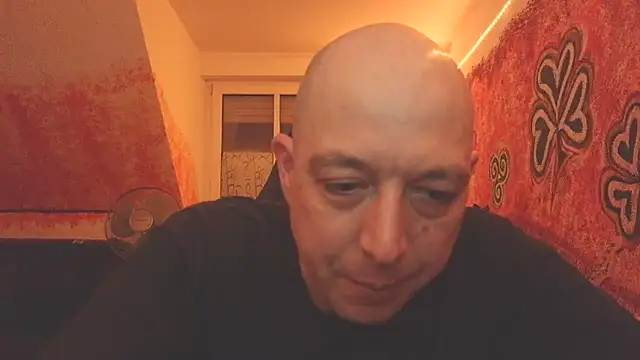 sextoy911 online show from December 18, 9:43 pm