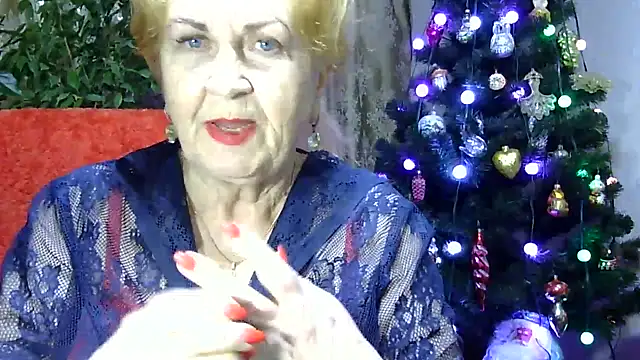 Emma52610 online show from January 11, 4:57 pm