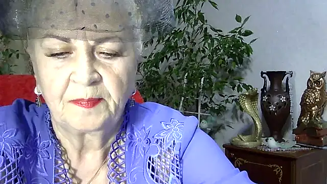 Emma52610 online show from March 6, 5:33 pm