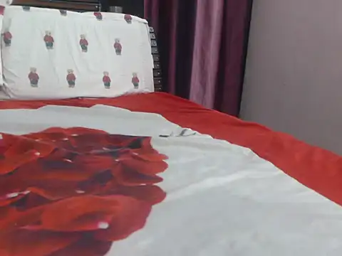 Snapshot of prettyindiandoll chatting on June 4, 4:29 am prettyindiandoll online show from June 4, 4:29 am