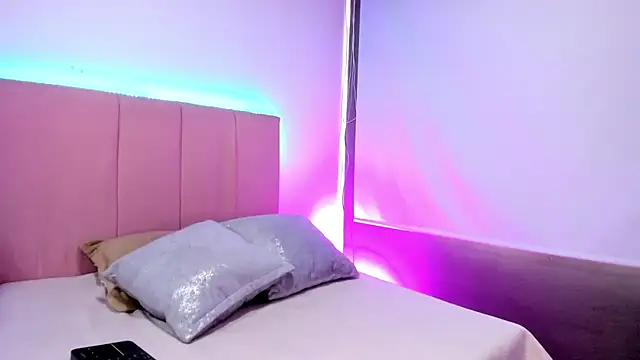 Snapshot of melani_xc chatting on November 13, 5:34 pm melani xc online show from November 13, 5:34 pm