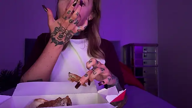 airgeadx online show from February 7, 10:24 pm