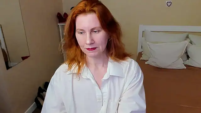 Snapshot of FoxySophia chatting on November 29, 4:48 am FoxySophia online show from November 29, 4:48 am