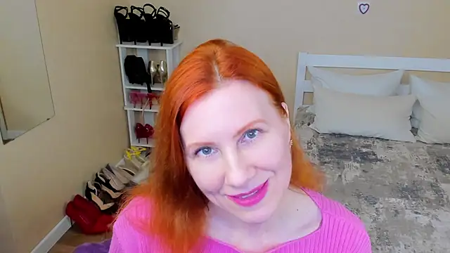 Snapshot of FoxySophia chatting on May 31, 6:20 pm FoxySophia online show from May 31, 6:20 pm