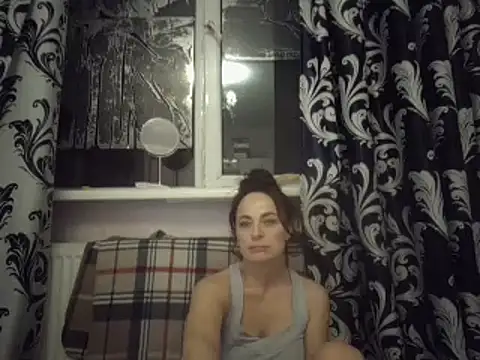 LindaStarS online show from March 1, 5:05 pm