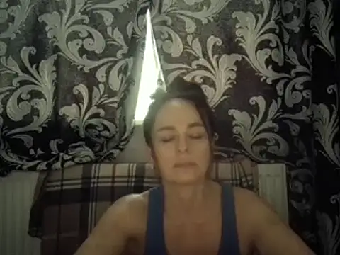 LindaStarS online show from March 8, 3:45 pm