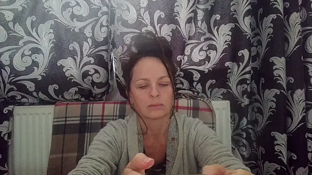 LindaStarS online show from October 22, 7:30 am