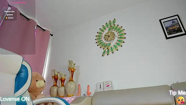 latinwondercockts online show from September 27, 12:43 pm