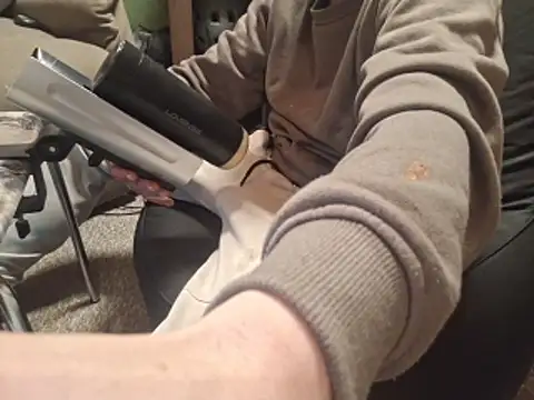 Snapshot of ShyGuyWannaTry chatting on December 14, 3:23 am ShyGuyWannaTry online show from December 14, 3:23 am