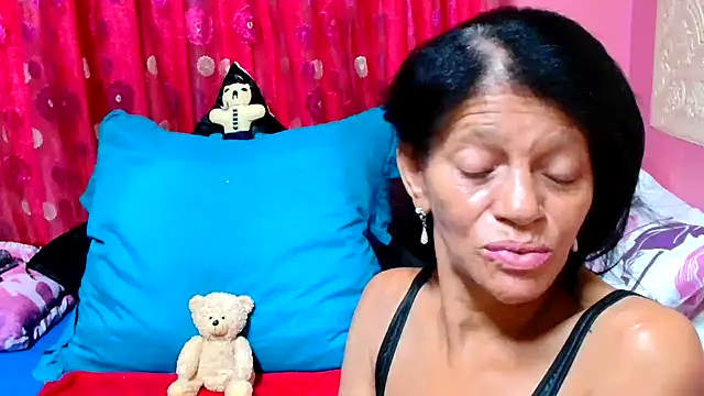 Snapshot of SLUTTYROXY chatting on January 30, 8:42 pm SLUTTYROXY online show from January 30, 8:42 pm