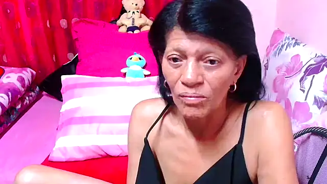 SLUTTYROXY online show from November 1, 7:32 am