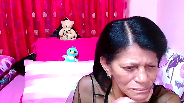 SLUTTYROXY online show from November 6, 6:47 am