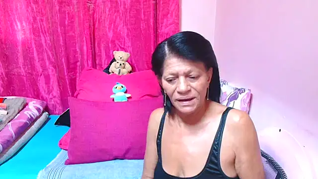 SLUTTYROXY online show from December 20, 6:20 am